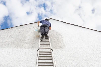 Peinture extérieure à Tassillé — façades et ravalement